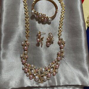 set: necklace, bracelet, earrings and ring,